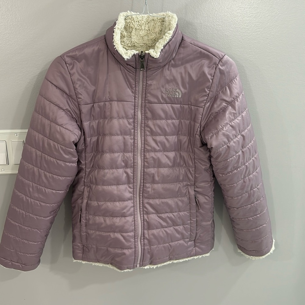 The NorthFace girls reversible Mossbud winter coat